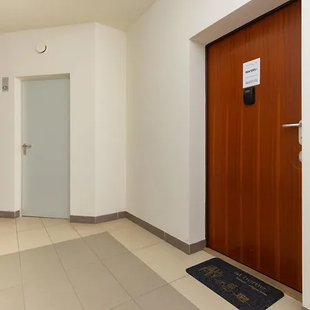 Quiet Park Edwarda Szymanskiego By Renters 바르샤바