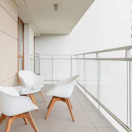 Quiet Park Edwarda Szymanskiego By Renters