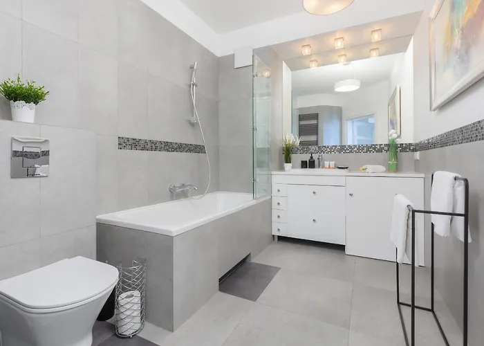 Quiet Park Edwarda Szymanskiego By Renters Apartman