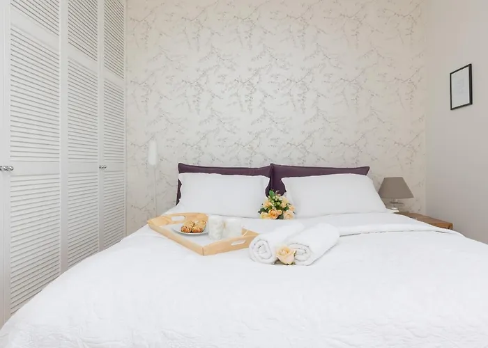 Quiet Park Edwarda Szymanskiego By Renters Apartman *