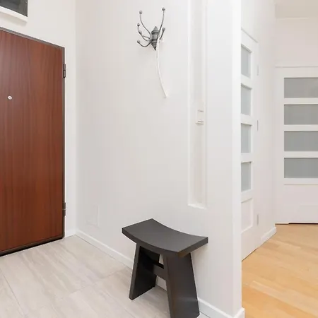 Quiet Park Edwarda Szymanskiego By Renters